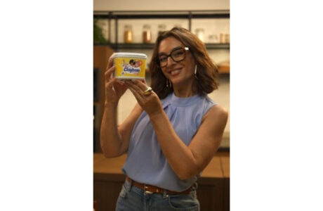 Cátia Fonseca estrela Papo Nhac, nova websérie da Claybom que celebra momentos de afeto, sabor e tradição (1)