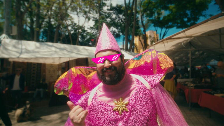 Flash lança campanha de fim de ano e apresenta “O Fada Madrinha da Flash” (1)