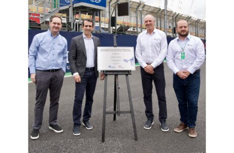 Pedro Torres, da Gerdau, Gustavo Werneck, CEO da Gerdau, Alan Adler, CEO do GP SP F1, e Francisco Mattos, GP SP F1