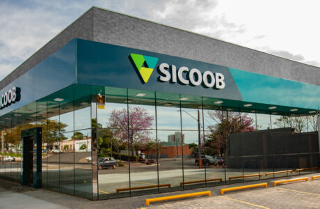 Sicoob fecha semestre com R$ 398,9 bilhões em ativos