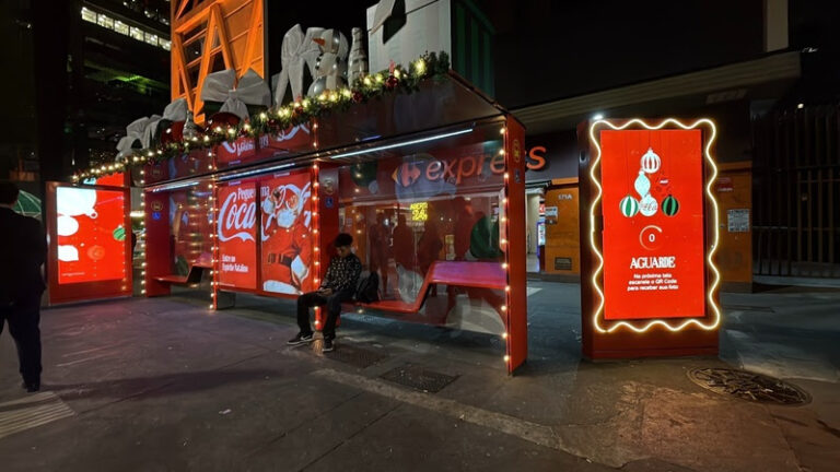 Coca-Cola e Eletromidia se unem para trazer de volta a magia do Natal na Av. Paulista