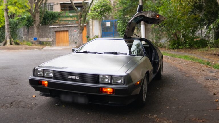 DELOREAN