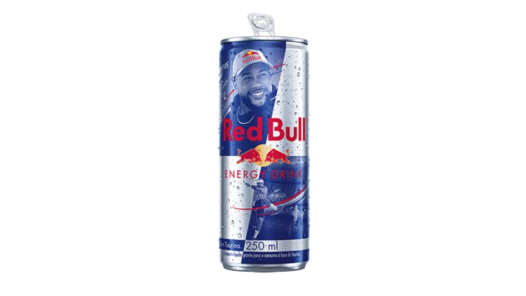 Red Bull lança lata exclusiva de Memphis Depay para os fãs do jogador no Brasil