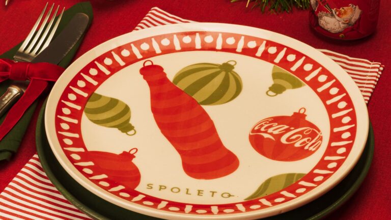Spoleto lança prato de Natal em parceria com a Coca-Cola