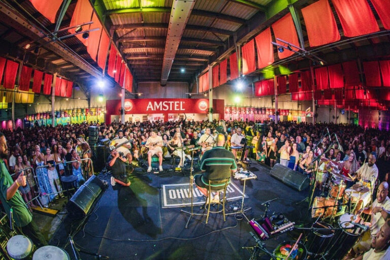 Amstel celebra diversidade cultural no maior festival de música do RJ