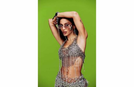 Chilli Beans e Anitta estão juntos em coleção inédita