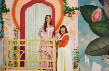 L’Occitane au Brésil lança Romeu e Julieta, linha inspirada na combinação do icônico doce brasileiro, com campanha estrelada por Bianca Andrade e Raiza Costa