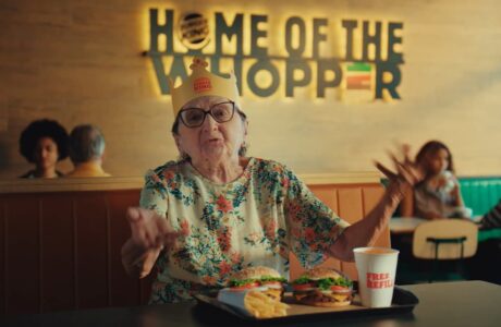 Tânia Maria usa propaganda do Burger King® para convocar a torcida brasileira pelas indicações inéditas do cinema nacional