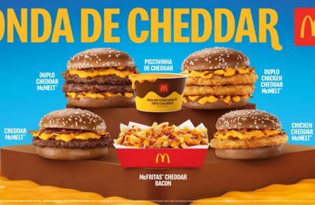 família Cheddar McMelt chega com seis itens e marca a volta da icônica Piscininha de Cheddar