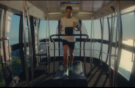 ASICS transforma a sensação de “correr nas nuvens” em campanha para o GEL-NIMBUS™ 28