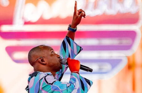 Avon é a primeira marca de maquiagem a patrocinar a turnê Tardezinha