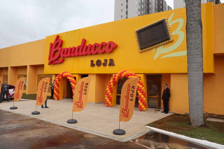 Bauducco inaugura maior operação integrada D2C no ASSAÍ em SP