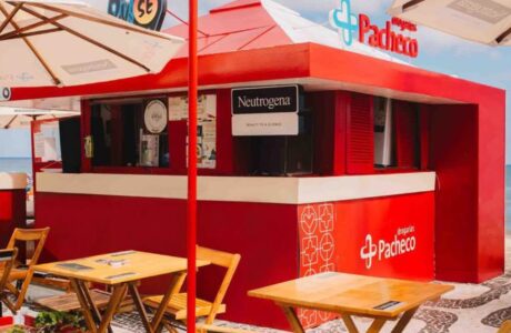 Drogarias Pacheco e Neutrogena® transformam quiosque no Rio de Janeiro com experiências abertas ao público