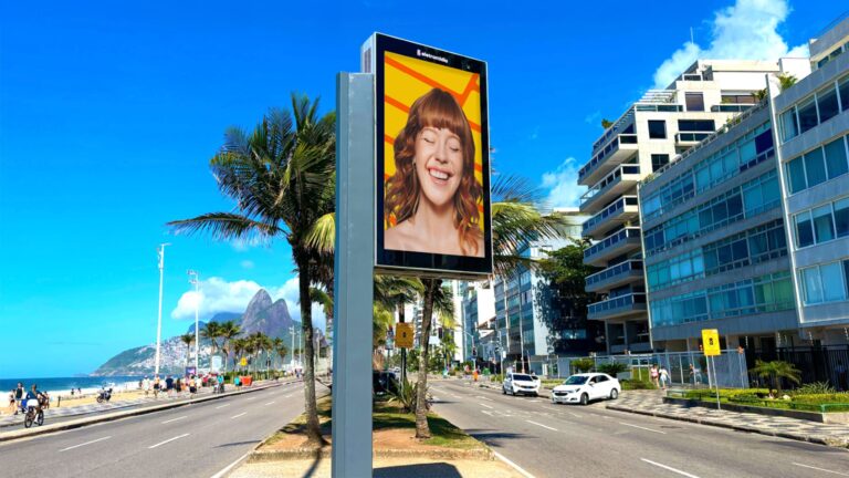 Eletromidia registra alta de 75% no Carnaval 2026