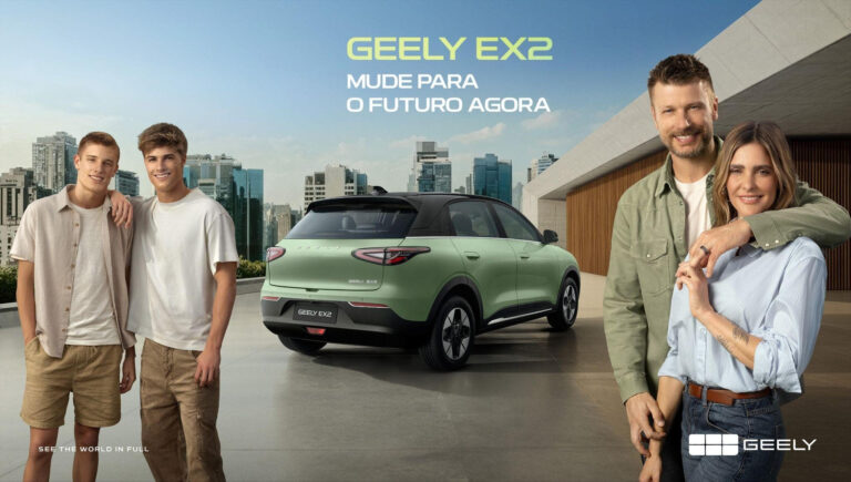 Família Hilbert estrela a campanha de lançamento do Geely EX2