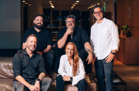 Frente – Igor Tobias e Greta Paz. Atrás, da esq pra dir Andrei Nova, PC Dias e Cesar Paz