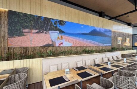 Grupo HEINEKEN aposta em slow retail e cria experiência imersiva no ponto de venda com Sol & Praya