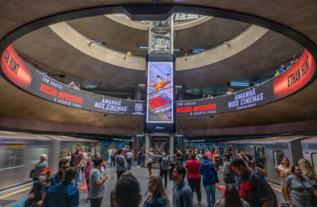 JCDecaux amplia oferta global de programática para ruas, transporte e retail media