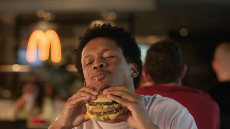 McDonald’s evolui preparo dos sanduíches e convida o consumidor a redescobrir os clássicos