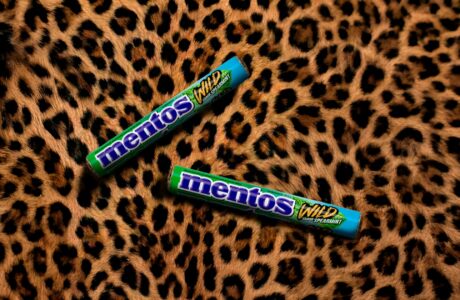 Mentos estreia no Carnaval de rua do Rio com ação para lançar o novo Mentos Wild Spearmint