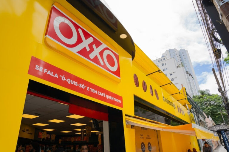 OXXO celebra um ano de andatti