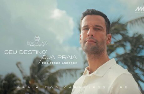 Pedro Andrade protagoniza campanha do Beach Class Manguinhos criada pela Match para a Moura Dubeux