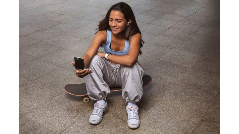 Rayssa Leal estrela nova campanha da Samsung para o lançamento do Galaxy Z Flip6