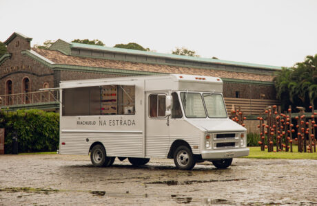 Riachuelo na Estrada projeto itinerante celebra a diversidade brasileira e desvenda a moda regional do país
