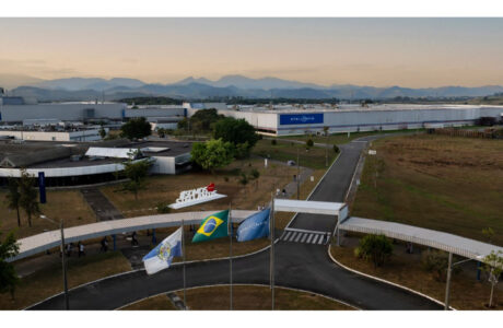 Stellantis celebra 25 anos do Polo Automotivo de Porto Real