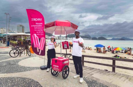 Zapay distribui picolés premiados em Copacabana e paga IPVA de participantes (1)