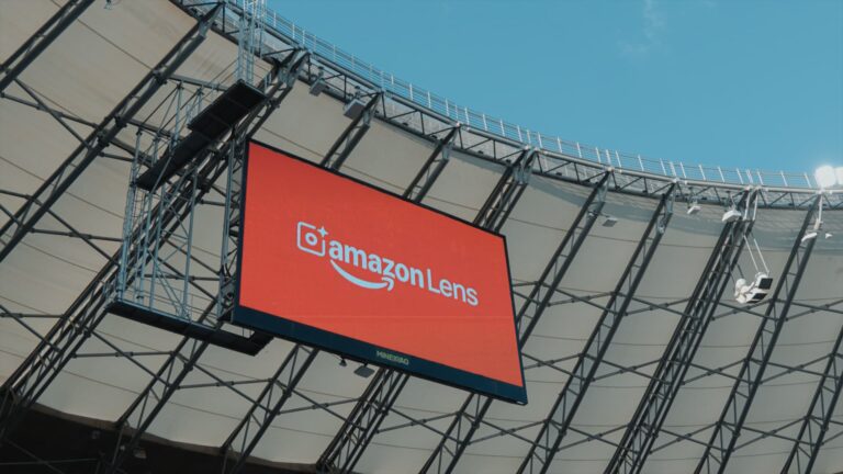 Amazon leva experiência de compra com IA para dentro do Mineirão e transforma torcedores em vitrine