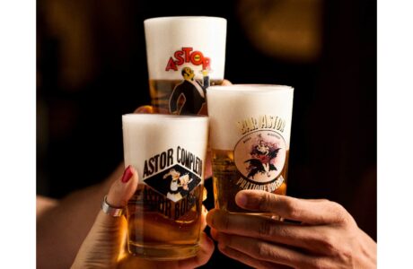 Astor e Brahma celebram 25 anos de parceria com ação especial