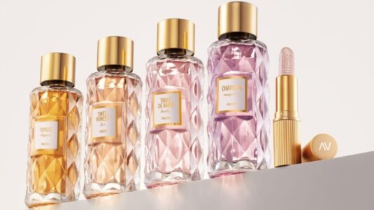 Avon resgata fragrâncias icônicas em nova coleção que celebra sucessos da marca