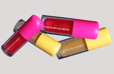 Banana e Pitaya são os novos aromas da linha Lip Juice de Mari Maria Makeup