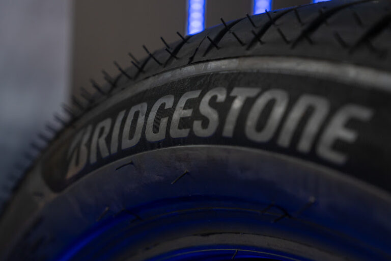 Bridgestone lança promoção com prêmios diários de até R$ 700 e sorteio que pode levar consumidores ao Japão