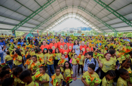 Cacau Show doa 10 mil ovos de Páscoa para famílias do sertão nordestino em parceria com Amigos do Bem