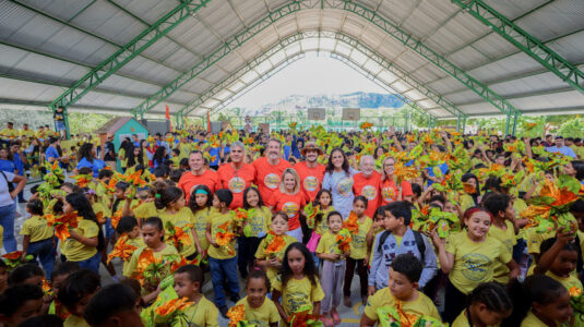 Cacau Show doa 10 mil ovos de Páscoa para famílias do sertão nordestino em parceria com Amigos do Bem