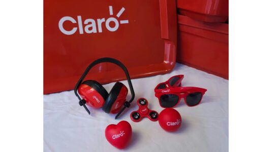 Claro lança projeto pioneiro de acolhimento sensorial em lojas físicas no Brasil