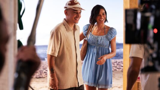 Havaianas estrela Bruna Marquezine e João Gomes em novo movimento celebrando pares que são a cara do Brasil