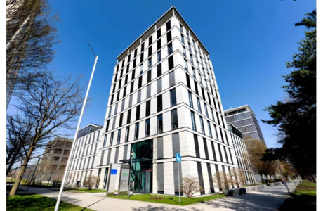 Leapmotor inaugura primeiro centro de inovação na Europa