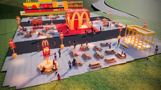 McDonald’s transforma Lollapalooza em palco para conectar fandoms com moda, música e cultura pop