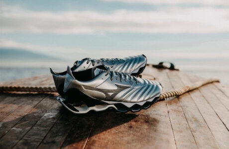 Mizuno une futebol e sportstyle no lançamento da edição especial de Wave Prophecy Morelia Neo com cor inédit
