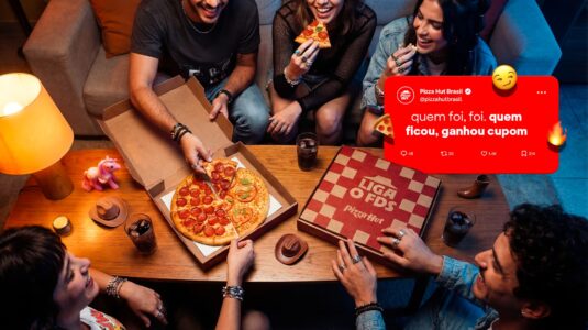 Pizza Hut aposta no JOMO e transforma o sofá em “front row” de festival