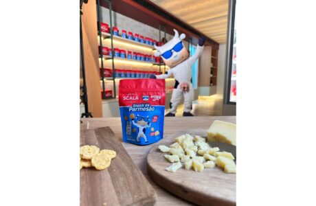 Scala e Mais Mu anunciam lançamento de snack proteico salgado feito 100% de queijo parmesão