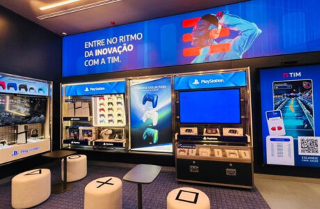 TIM e PlayStation transformam loja conceito em palco gamer para lançamento de novo controle DualSense® em São Paulo