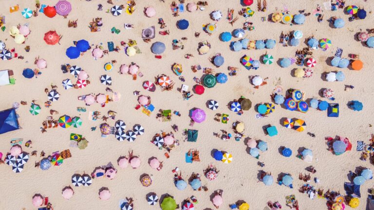 Uber revela as praias favoritas dos passageiros de moto no Rio