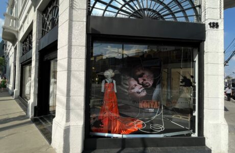 Warner leva a Noiva de Frankenstein à Rua das Noivas, em São Paulo