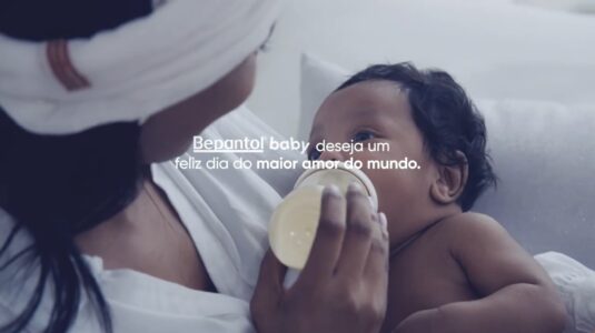 Bepantol® Baby ressignifica a rotina de cuidados com bebê em nova campanha de Dia das Mães