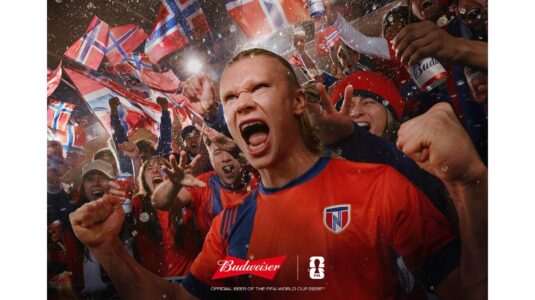 Budweiser une Erling Haaland e Jürgen Klopp em lançamento de campanha global para a Copa do Mundo FIFA™ 2026