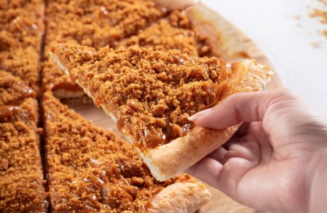 Domino’s lança pizza doce feita com biscoito Biscoff